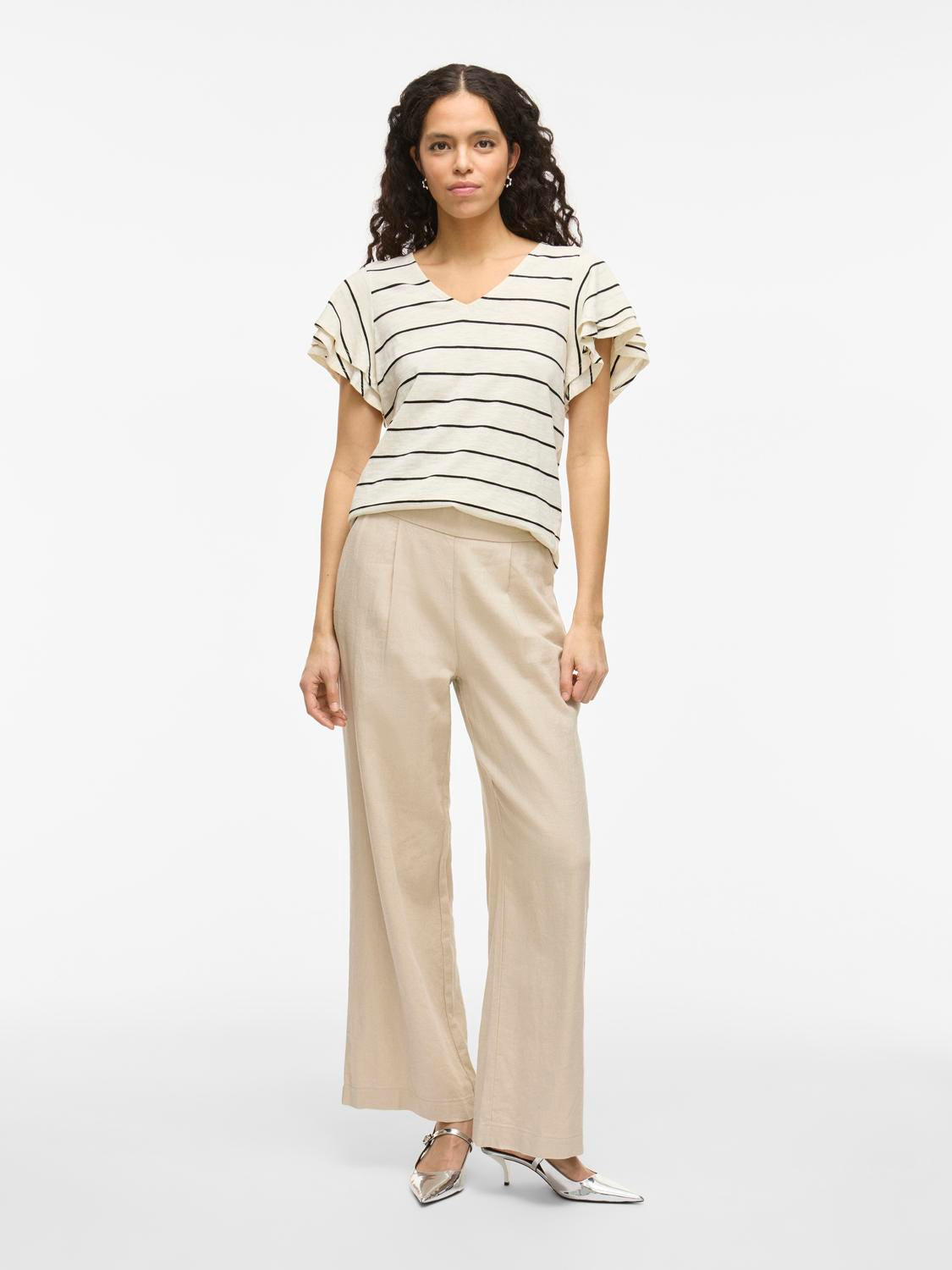 model_shot-front_full